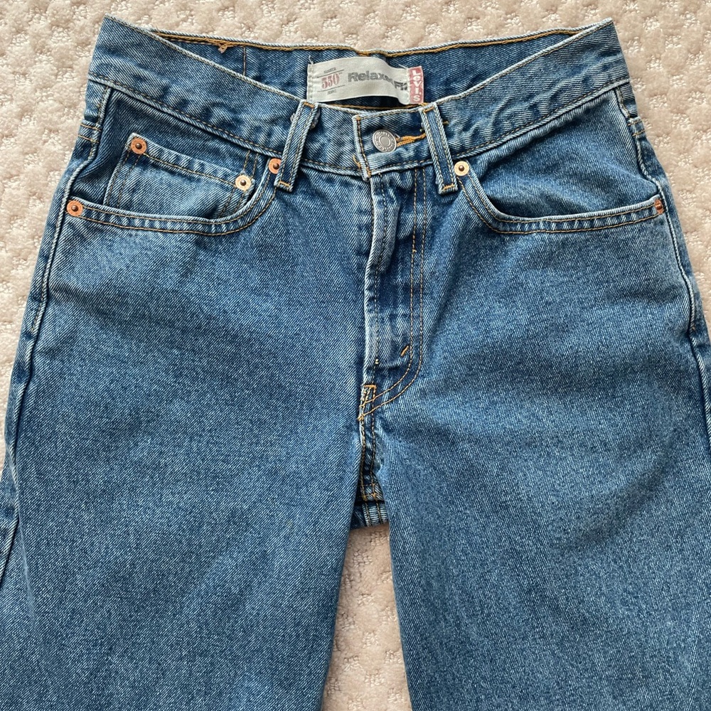 Levi’s Vintage 550 Relaxed Fit Denim Jeans 26x28 Medium Wash - Picture 2 of 11